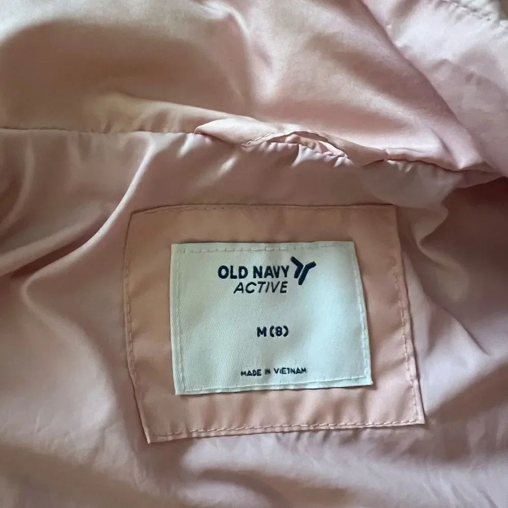 Old Navy Frost-Free Narrow-Channel Puffer Vests  for Girls size 8